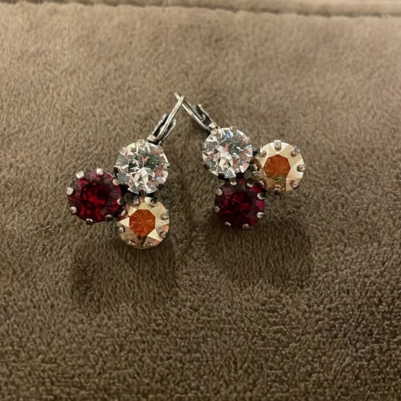 Rhinestone earrings - Picture 2 of 3
